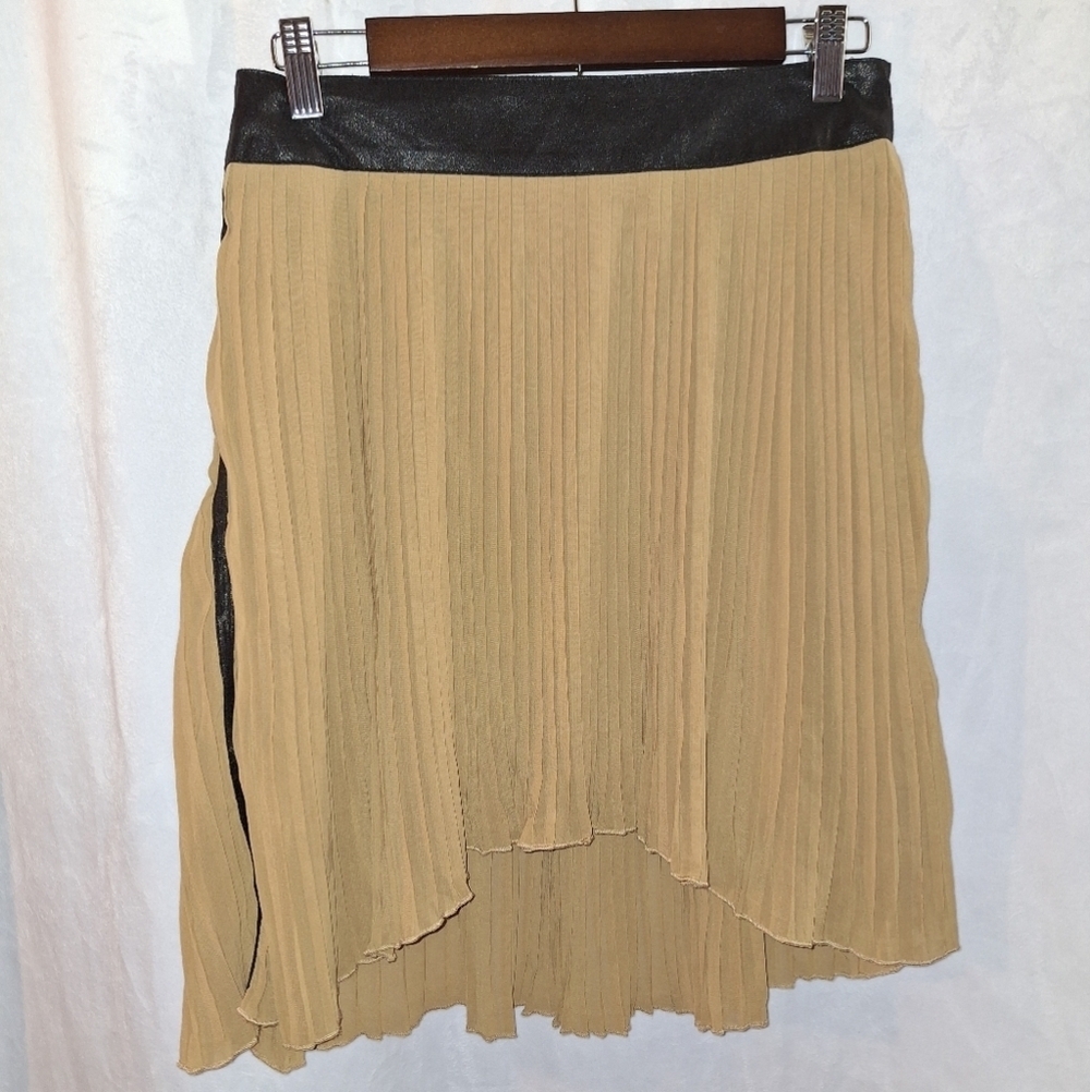 Romeo & Juliet Couture Cream Midi A-Line Skirt